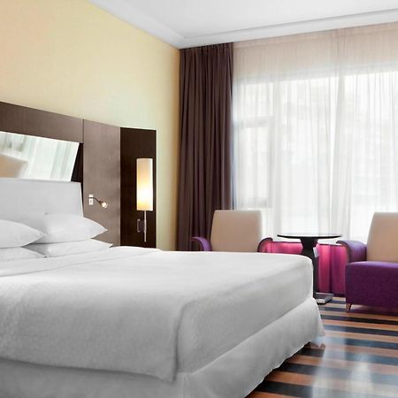 Four Points By Sheraton Le Verdun Beirute Exterior foto