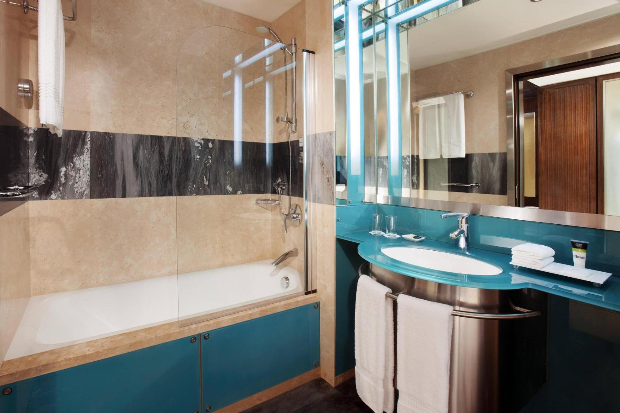Four Points By Sheraton Le Verdun Beirute Exterior foto